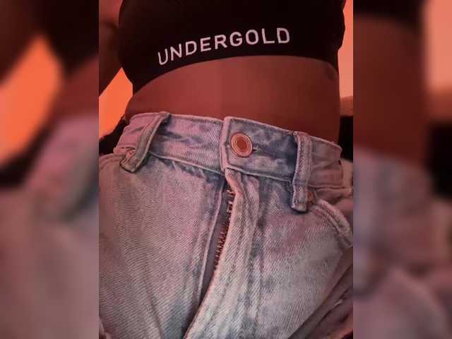 MelyTaylor's BongaCams show and profile