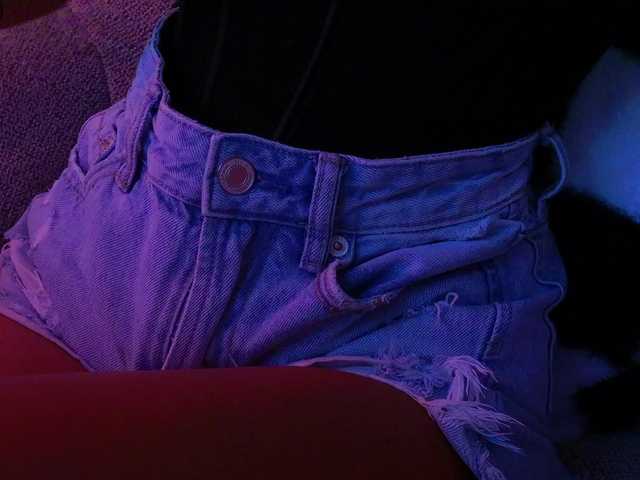 MelyTaylor's BongaCams show and profile