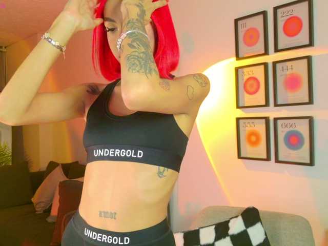 MelyTaylor's BongaCams show and profile