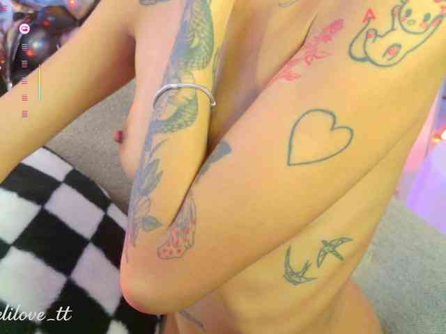 MelyTaylor Live Webcam on BongaCams