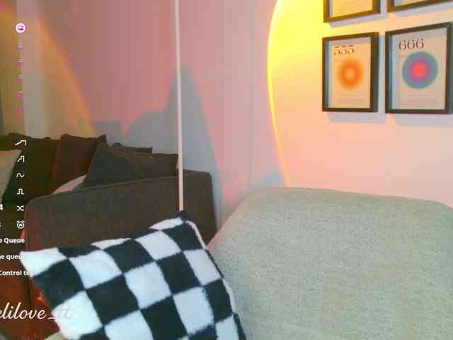 MelyTaylor MelyTaylor