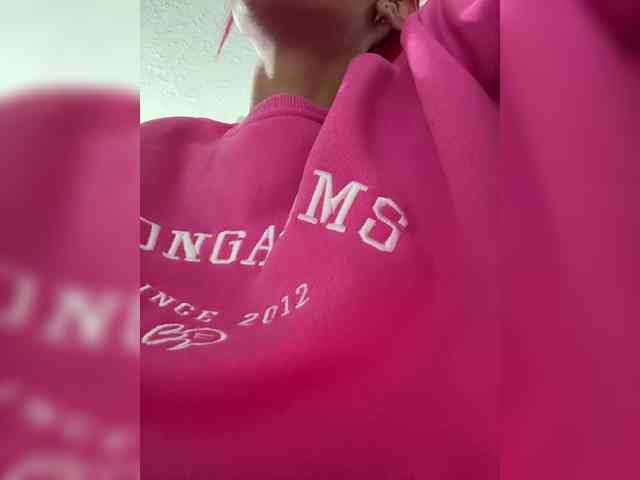 MelyTaylor Live Webcam on BongaCams