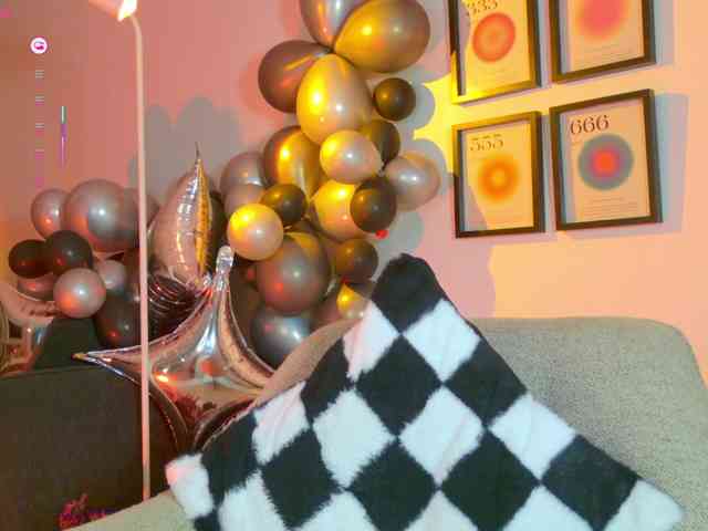 MelyTaylor Live Webcam on BongaCams