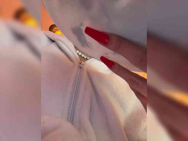 MelyTaylor Live Webcam on BongaCams