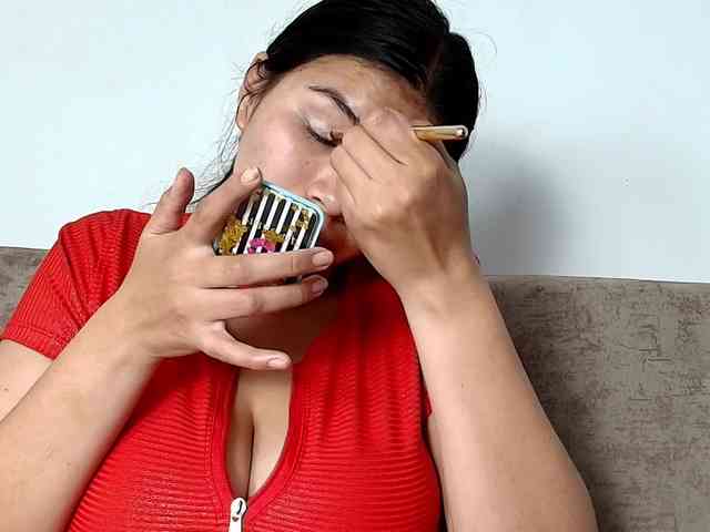 NahomyRouss NahomyRouss