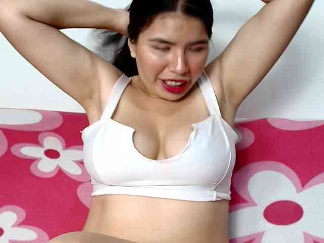 NahomyRouss NahomyRouss