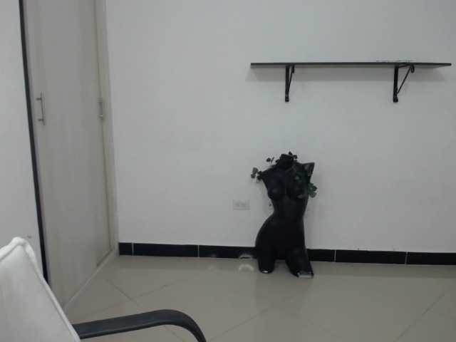 luisandri's BongaCams show and profile