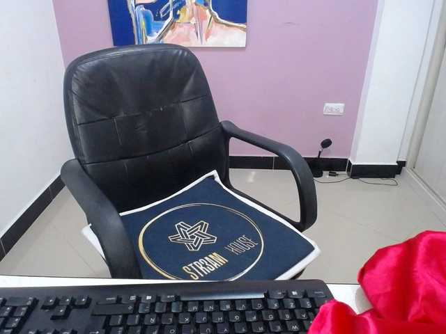 luisandri's BongaCams show and profile