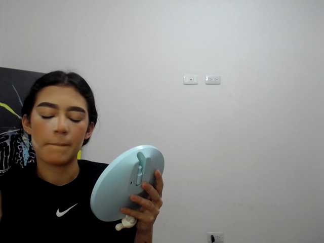 luisandri's BongaCams show and profile