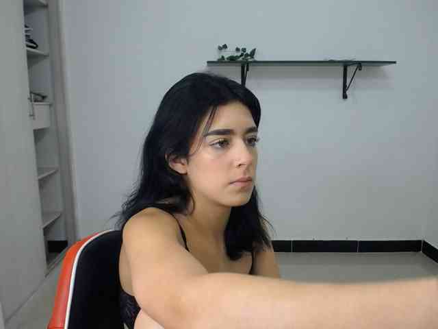 luisandri Live Webcam on BongaCams