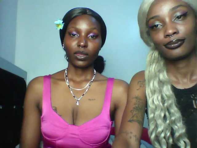 Maleena40's BongaCams show and profile