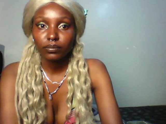 Maleena40 Live Cam on BongaCams