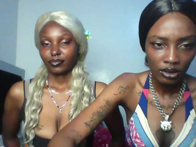 Maleena40's BongaCams show and profile