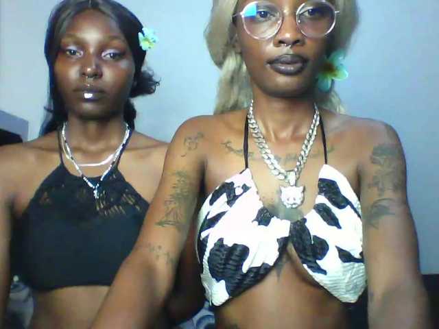 Maleena40's BongaCams show and profile