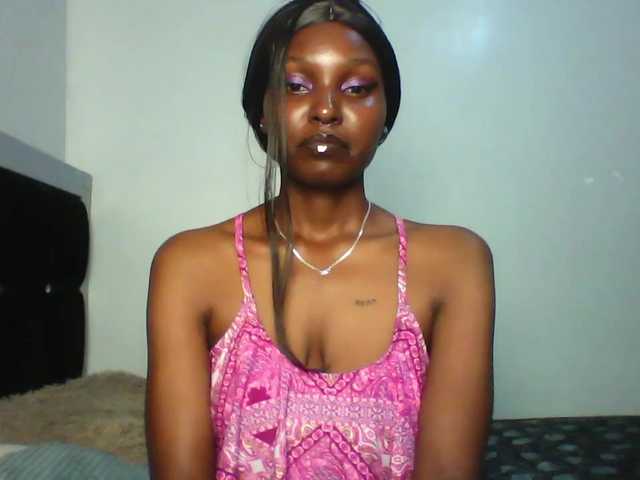 Maleena40's BongaCams show and profile