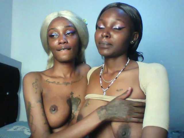 Maleena40's BongaCams show and profile