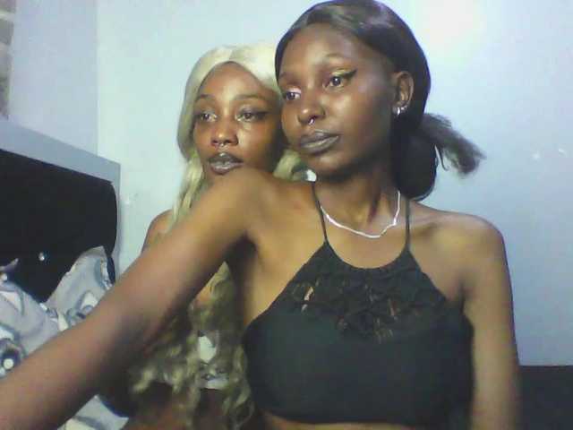 Maleena40's BongaCams show and profile