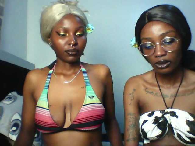 Maleena40 – webcam model profile photo