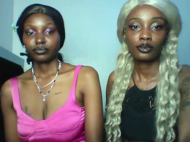 Maleena40's BongaCams show and profile