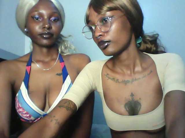 Maleena40's BongaCams show and profile