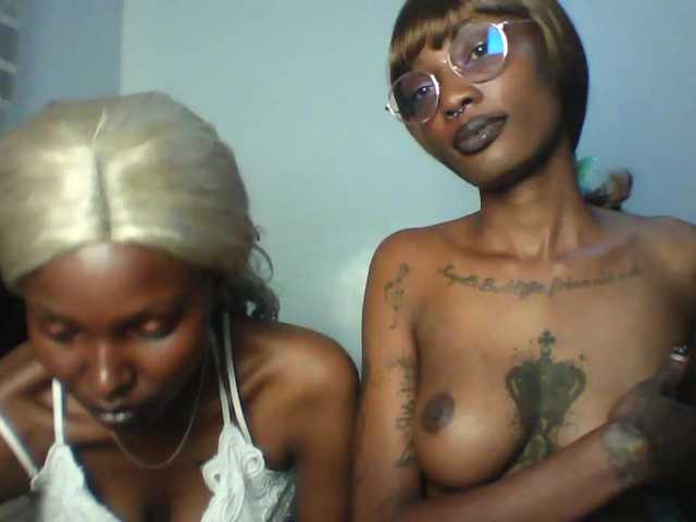 Maleena40's BongaCams show and profile