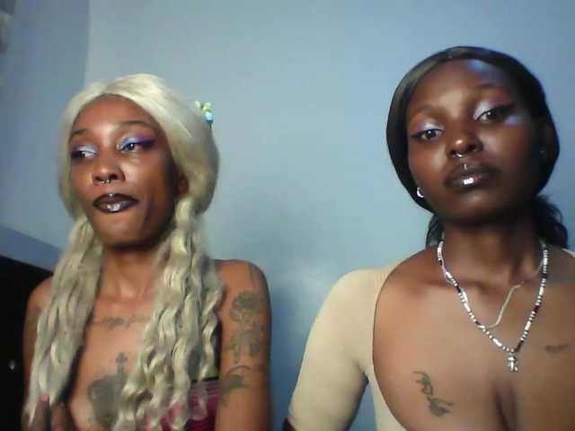 Maleena40's BongaCams show and profile