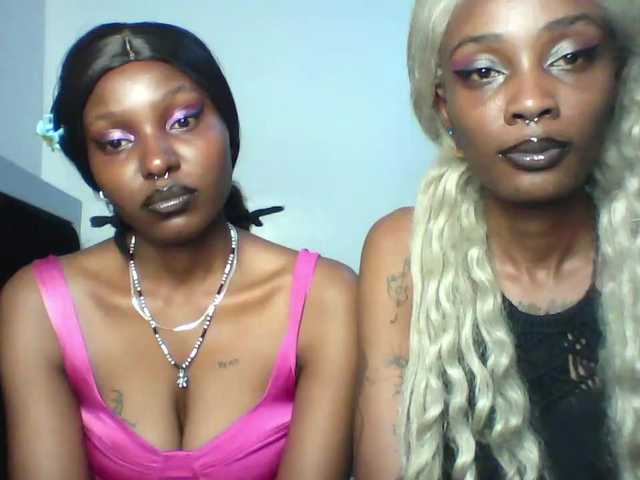 Maleena40's BongaCams show and profile