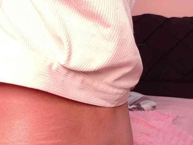 Dahliabrowniee webcam