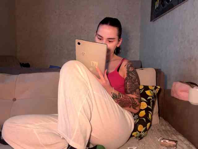 JerilynIwanski webcam