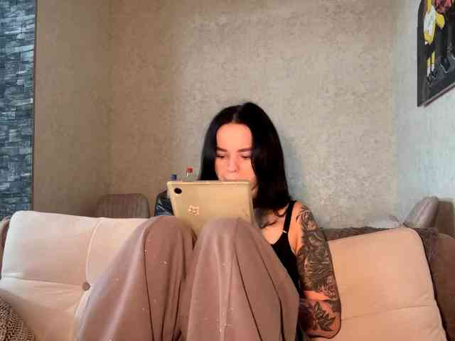 JerilynIwanski webcam