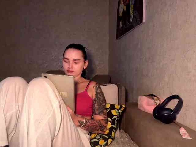 JerilynIwanski webcam