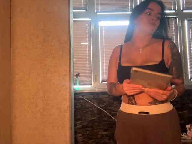 JerilynIwanski webcam