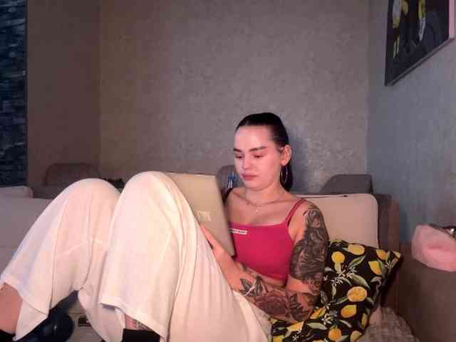 JerilynIwanski webcam