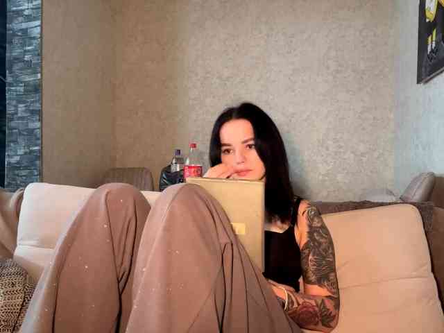 JerilynIwanski webcam