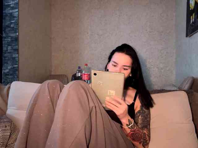 JerilynIwanski webcam