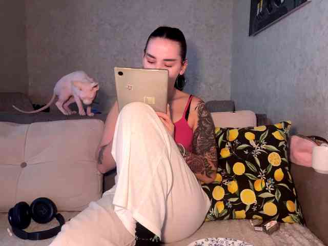 JerilynIwanski webcam