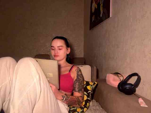 JerilynIwanski webcam