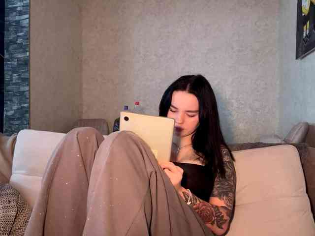 JerilynIwanski webcam