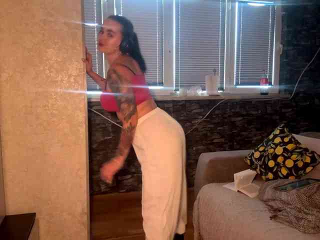 JerilynIwanski webcam