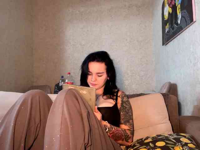 JerilynIwanski webcam