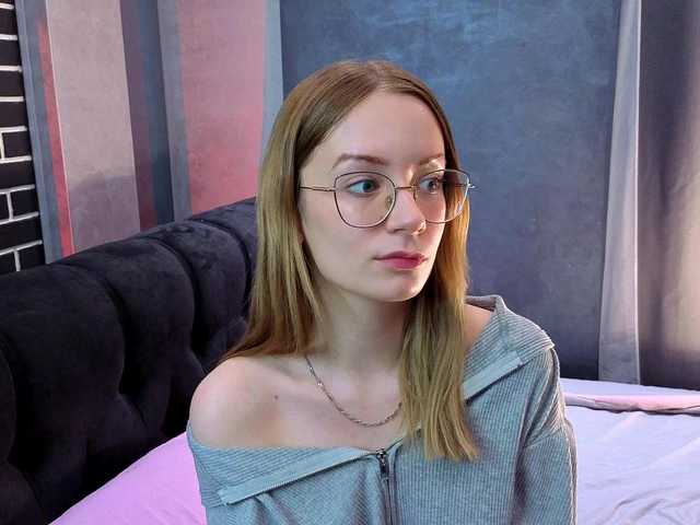 edlin-gail's BongaCams show and profile
