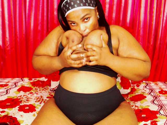 Preview of divinebootyxxx