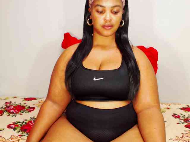 DivineBootyxxx DivineBootyxxx