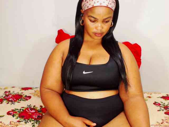 DivineBootyxxx DivineBootyxxx