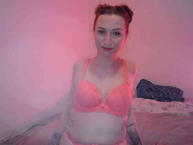 Yoursweetstella webcam