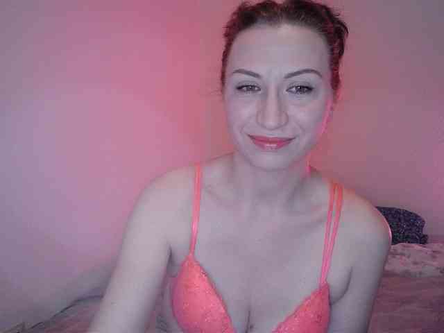 Yoursweetstella webcam