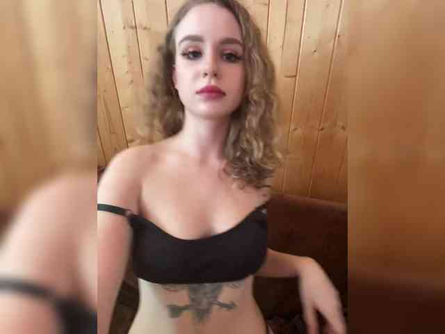 Sweetie_Kitty webcam