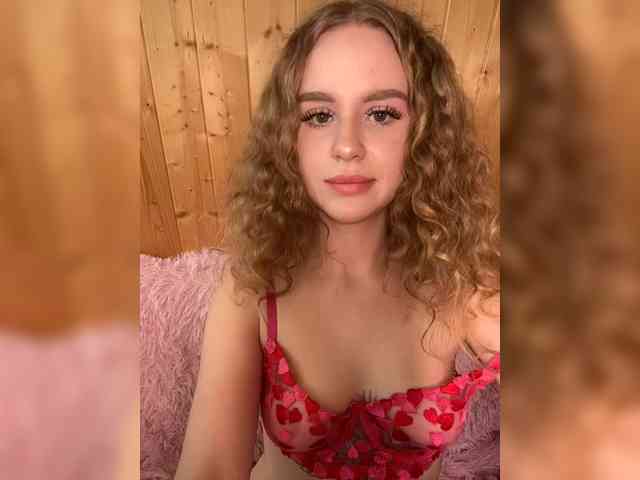 Sweetie_Kitty webcam