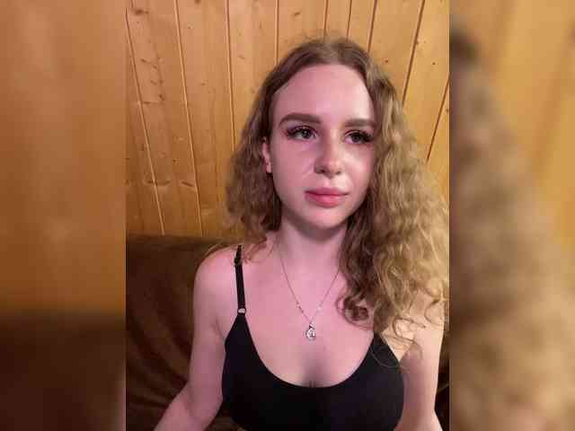 Sweetie_Kitty webcam