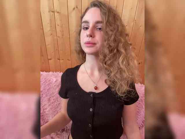 Sweetie_Kitty webcam